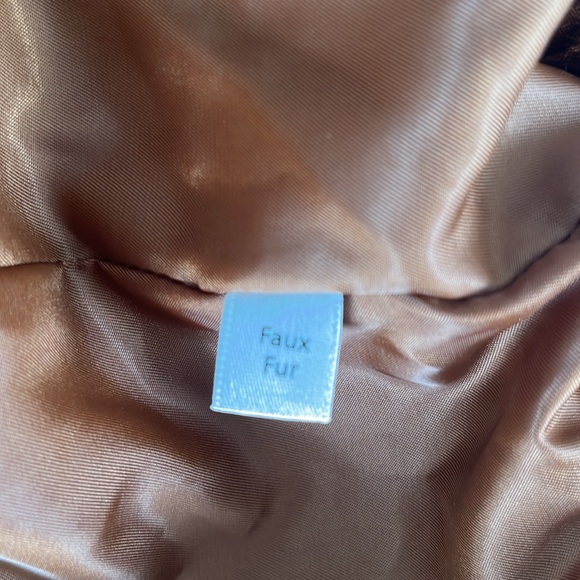 Faux fur bomber jacket - Picture 6 of 9